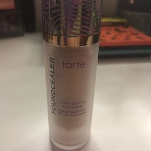 BRAND NEW Tarte Foundcealer